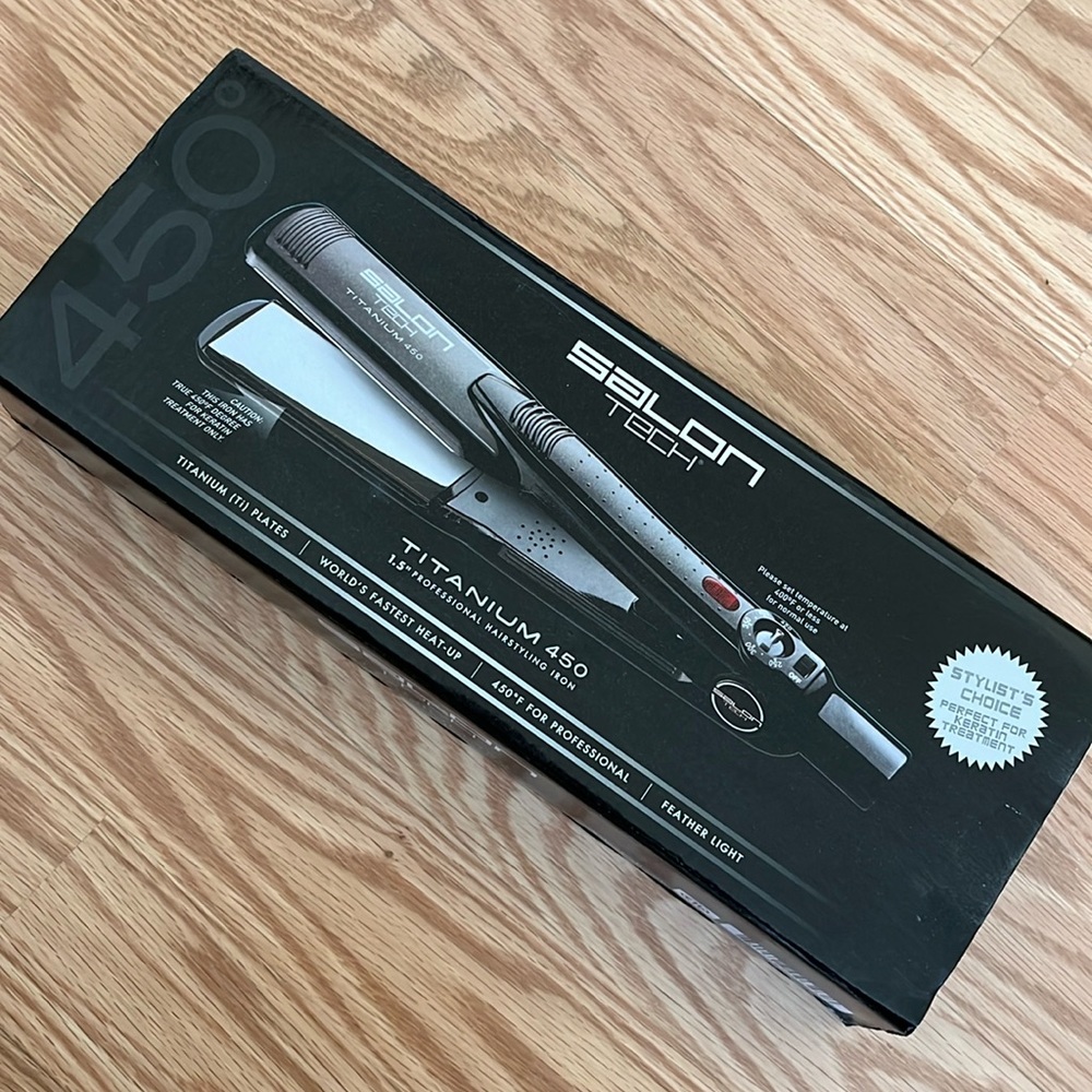 Professional Hairstyling Iron